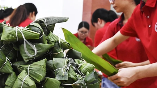 粽樂融融 | 百裕集團(tuán)營銷中心共享端午文化魅力 百裕集團(tuán) 6月12日